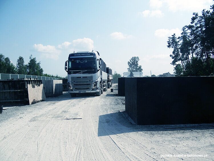 Transport szamb betonowych  w Karczewie